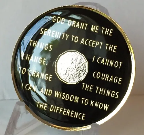 Vista 4 de 30 año clásico negro AA alcohólicos anónimos Medallón chip Tri placa chapada en oro & Níquel Serenidad Oración