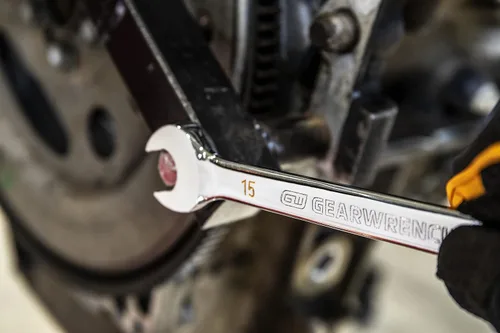 Vista 5 de GEARWRENCH Llave combinada de trinquete de 12 puntos con arco oscilante de 4 grados de 0.827 in - 86921