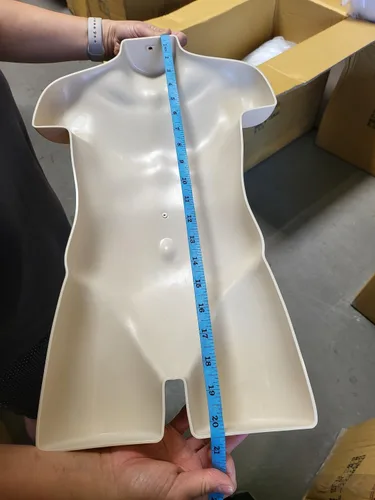 Vista 9 de DisplayTown 1 juego de vestido apilable de torso negro con espalda hueca con gancho para colgar para exhibición de camisetas, encimera, espectáculos