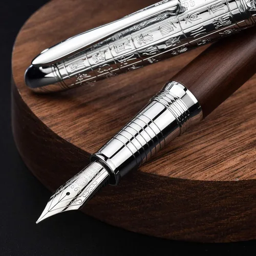 Vista 4 de Hongdian 6016 Pluma estilográfica de madera natural, pluma de escritura de punta media iridio con estuche de metal