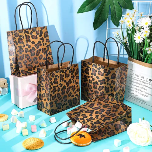 Vista 5 de Outus 50 bolsas de papel de leopardo con estampado de leopardo, pequeñas bolsas de regalo de 5.5 x 2.76 x 5.9 pulgadas, bolsa de leopardo marrón