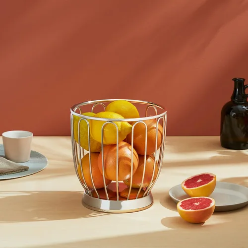 Vista 6 de Alessi 370/19 - Soporte para frutas cítricas trabajado con alambre, acero inoxidable 18/10, Ø 7.5 in