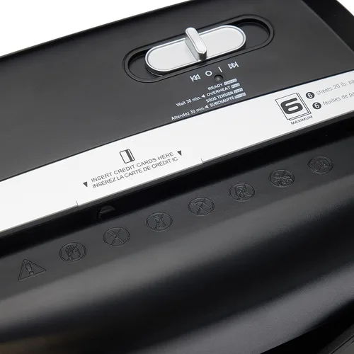 Vista 2 de Amazon Basics - Trituradora de papel y tarjetas de crédito de corte cruzado de 6 hojas para casa y oficina con contenedor de 3.8 galones, negro