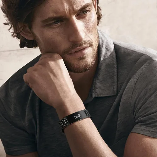 Vista 7 de VNOX - Correa de reloj de eslabones de acero inoxidable para hombre con grabado personalizado gran regalo para papá