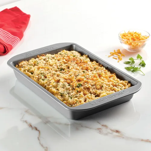 Vista 6 de Farberware Bandeja antiadherente para hornear / molde antiadherente para tartas, rectangular, 9 x 13 pulgadas, gris