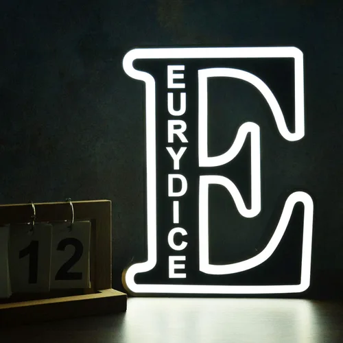 Vista 12 de Luz nocturna LED personalizada, con letra de marquesina, luces de acero, letrero de metal personalizado, luz de pared grabada con nombre