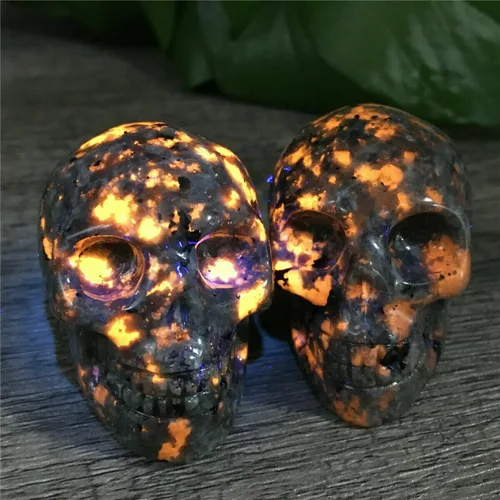 Vista 5 de TEAMWILL 2" Natural flame's Stone Quartz Skull Crystal Hand Carved Healing 1pc