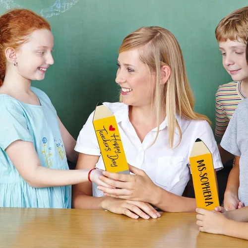 Vista 140 de Adornos de Letras de Madera PAPÁ para Pintar de 7 Pulgadas, Tamaño Grande, Recorte de Papi de Madera para el Día del Padre, DIY en Blanco, Madera