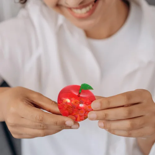 Vista 6 de 8 tarros de plástico de Navidad con forma de manzana, recipientes rellenos de manzana, contenedor de manzana roja para fiesta de Navidad, boda, día
