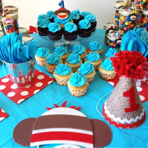 Vista 3 de kelkaa Paquete de 6 manteles rectangulares desechables de plástico de 54 x 108 pulgadas, para interiores o exteriores, cumpleaños, bodas y cualquier