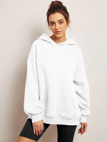 Vista 3 de Trendy Queen Sudaderas de gran tamaño con capucha de forro polar para mujer, camisas de manga larga, ropa de otoño con bolsillo