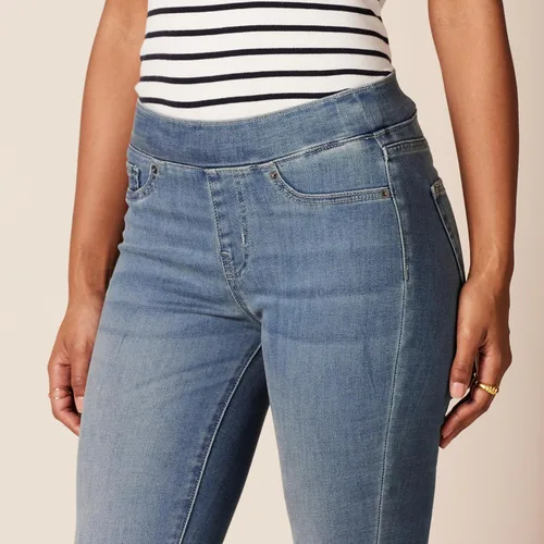Vista 4 de Tienda Essentials Jegging elástico de tiro medio para mujer (disponible en tallas extragrandes)