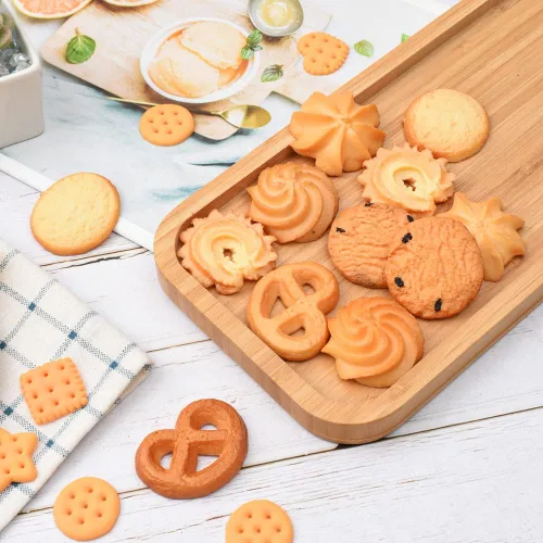 Vista 2 de Galletas falsas, 18 piezas de 6 estilos de galletas artificiales de simulación de galletas de postre realistas para el hogar, cocina, tienda