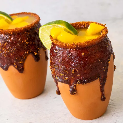 Vista 2 de Cheilitas Chamoy Salsa de caramelo mexicano natural para bordes Hecho a mano para bebidas, cócteles, micheladas, cerveza y más (mango)