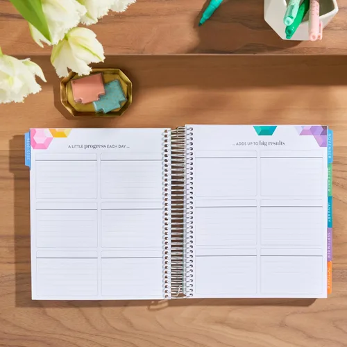 Vista 6 de Agenda mensual en espiral de 7 x 9 (enero de 2026 a diciembre de 2026) - Cubierta clásica de ramo, tema hexagonal, bobina de platino