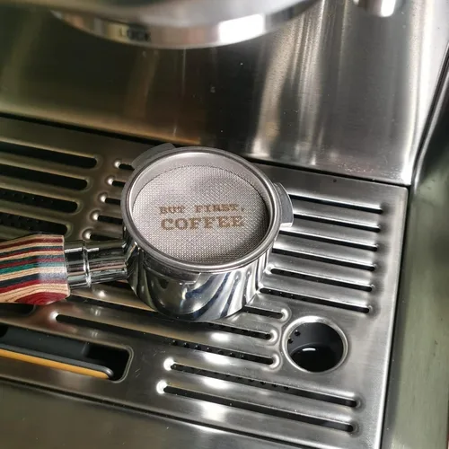 Vista 4 de GEMINI - Pantalla de disco espresso de 2.008 in, 0.067 in de grosor, 150 μm, filtro reutilizable de malla para café expreso, cesta de filtro