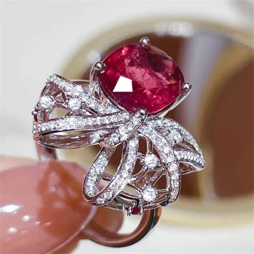 Vista 2 de Anillo de plata de ley 925 con diamantes completos y brillantes de oro de 18 quilates, anillos de cóctel de rubí de talla ovalada de 3 quilates