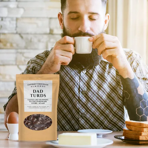 Vista 5 de Dad Turds - Almendras de chocolate gourmet - Almendras de chocolate negro con polvo de cacao - Divertidos regalos de dulces para hombres, Día