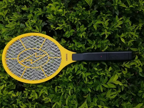 Vista 9 de Matamoscas eléctrico – Exterminador de insectos – El mejor matamosquitos de mano de alto voltaje – avispa, mosca de la fruta, trampa de insectos