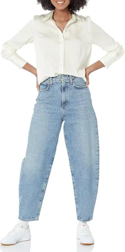 Vista 4 de Tienda Essentials Blusa de satén con botones de ajuste regular para mujer (disponible en tallas extragrandes)