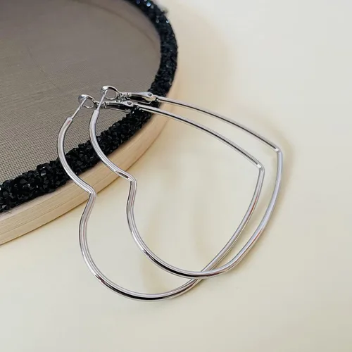 Vista 4 de Aretes de aro, joyería de moda, aretes de aro grandes geométricos con forma de corazón para mujer