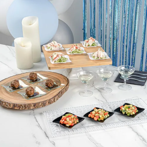 Vista 4 de Restaurantware - Platos de postre de 3 x 3 pulgadas, 100 platos de cóctel pequeños, cuadrados, bordes ondulados, platos desechables de plástico Negro