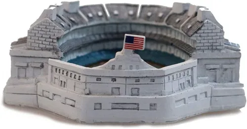 Vista 2 de Wrigley Field - Estadio de réplica de cerámica en miniatura