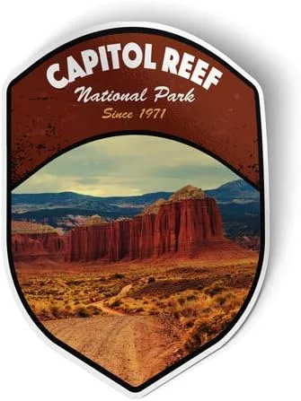 Vista 2 de Squiddy Capitol Reef National Park - Calcomanía de vinilo para teléfono, laptop, botella de agua (3 pulgadas de alto)