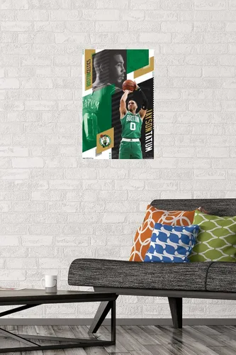 Vista 2 de Trends International NBA Boston Celtics - Póster de pared Jayson Tatum 19, 14.725 x 22.375 pulgadas, paquete de póster y montaje prémium Paquete