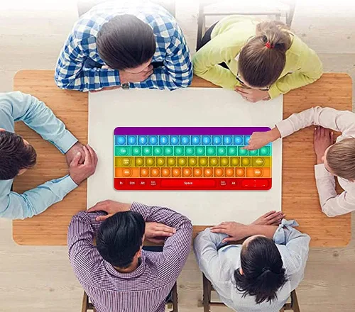 Vista 4 de Juguete para apretar, juguetes sensoriales para la ansiedad, burbujas para apretar, forma de teclado color macarrón, juguete de silicona