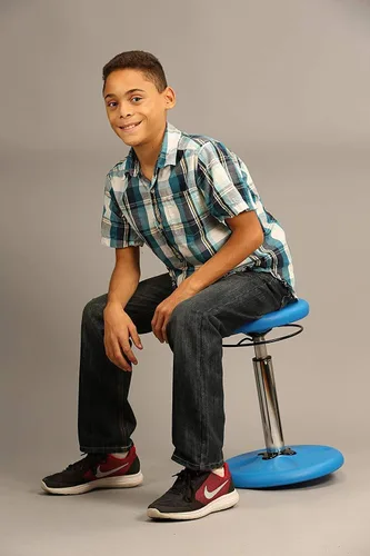 Vista 2 de Kore - Silla de altura ajustable, asiento activo para niños, adolescentes: Mejor que una pelota de equilibrio, asientos flexibles para aula.