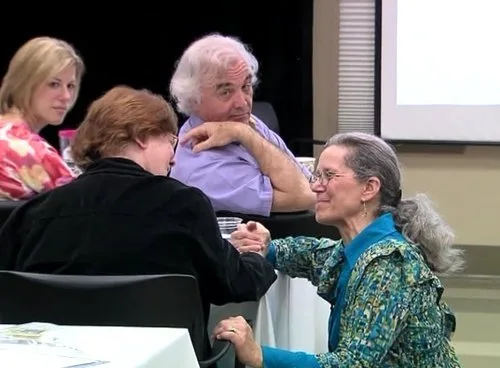 Vista 3 de Early-Stage Dementia 3 DVD Bundle with expert Teepa Snow