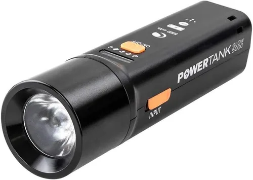 Vista 4 de Celestron - PowerTank Glow 5000 - Banco de energía recargable USB portátil + linterna roja - Capacidad de 5000 mAh y adaptador de batería de coche