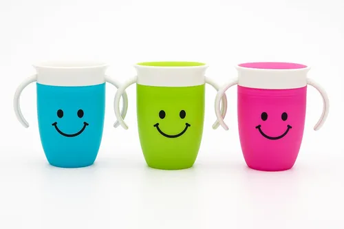 Vista 2 de HappySip Silicone Toddler Training Cups with Lids and Straws, BPA-Free, Leakproof, 3-Pack