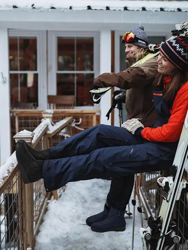Vista 5 de TEMOFON Botas de nieve impermeables para mujer botines cálidos de invierno con forro de piel, botas antideslizantes cortas y cómodas para exteriores