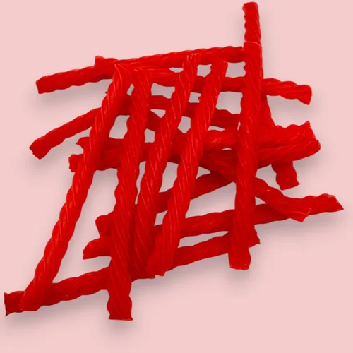 Vista 3 de Regaliz de sabor rojo – 1.5 libras deliciosamente suaves y masticables dulces para aperitivos y compartir, ideales para fiestas y cestas de regalo