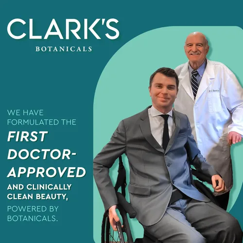 Vista 2 de Clark's Botanicals Retinol Rescue Overnight Cream: reduce el enrojecimiento, suaviza las líneas finas e hidrata con vitamina C + ácido hialurónico