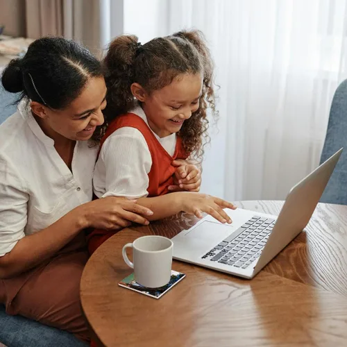 Vista 2 de Danita Delimont – Florida – USA, Florida, Miami, city skyline from Brickell clave. – Posavasos