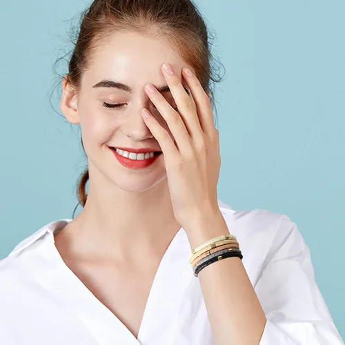 Vista 7 de Pulseras de cuentas de arcilla estilo heishi surfista para mujer, con discos de vinilo y dije de mal de ojo, apilables, pulseras elásticas