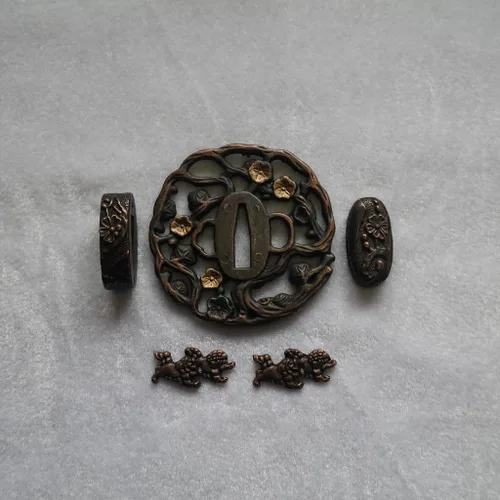 Vista 16 de Espada samurái japonesa KOSHIRAE – TSUBA FUCHI KASHIRA MENUKI 01-18