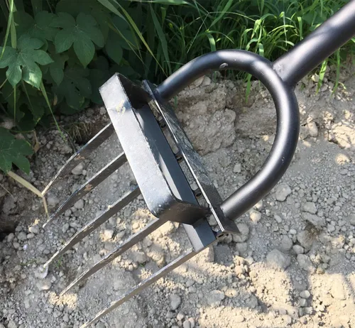 Vista 3 de Horquilla resistente de 5 dientes para jardinería - Horquilla de excavación de mango largo, garra desmalezadora de jardín