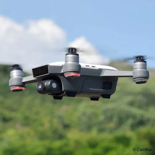 Vista 7 de CamKix Hélices de repuesto para DJI Spark, 2 juegos (8 cuchillas), con práctica caja de almacenamiento, alas plegables de liberación rápida, diseño