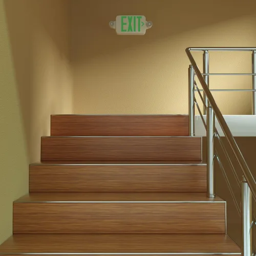 Vista 6 de FREELICHT Paquete de 4 letreros de salida verdes con luces de emergencia, dos luces LED de salida de emergencia ajustables con batería, señal