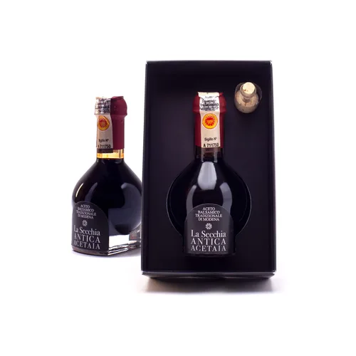 Vista 8 de La Secchia - "Duetto", Envejecido 20 y 35 años, Vinagre Balsámico Tradicional de Modena DOP, Dos Botellas de 3.4 fl oz con Tapa Dosificadora
