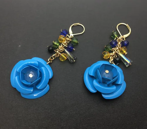 Vista 3 de ysjoy Multi gota Resina Rose Flor arete Candy Color 3" Long Dangle Leverback arete para las mujeres las niñas