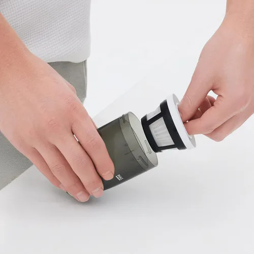 Vista 6 de Yaxa Basics Aspiradora de mano con filtro de repuesto, color negro, paquete de 2