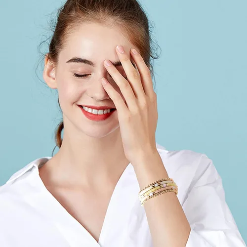 Vista 5 de Pulseras de cuentas de arcilla estilo heishi surfista para mujer, con discos de vinilo y dije de mal de ojo, apilables, pulseras elásticas