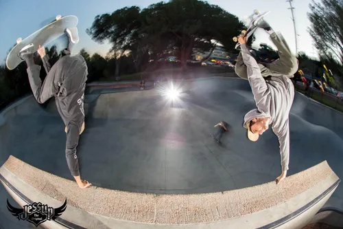 Vista 2 de Cinta de agarre para patinetas y más, paquete de seis hojas de 9 x 33 pulgadas, fabricante directo