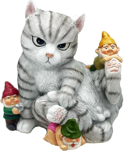 Añade un toque divertido a tu jardín con nuestra estatua de jardín de gatos y gnomos, perfecta para amantes de los gatos y entusiastas del jardín,