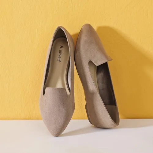 Vista 4 de Ataiwee Zapatos planos anchos para mujer - Zapatos de verano ajustables con correa en T para mujer.